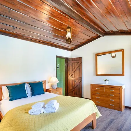 Chalet Chale Da Canicada By Se Rio Caldo